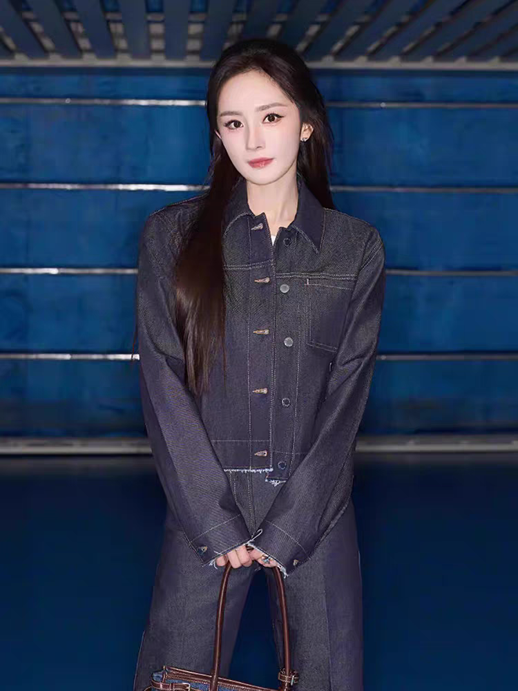 2026 New Style Star-Inspired Navy Blue Retro Lapel Denim Jacket for Women - Image 2